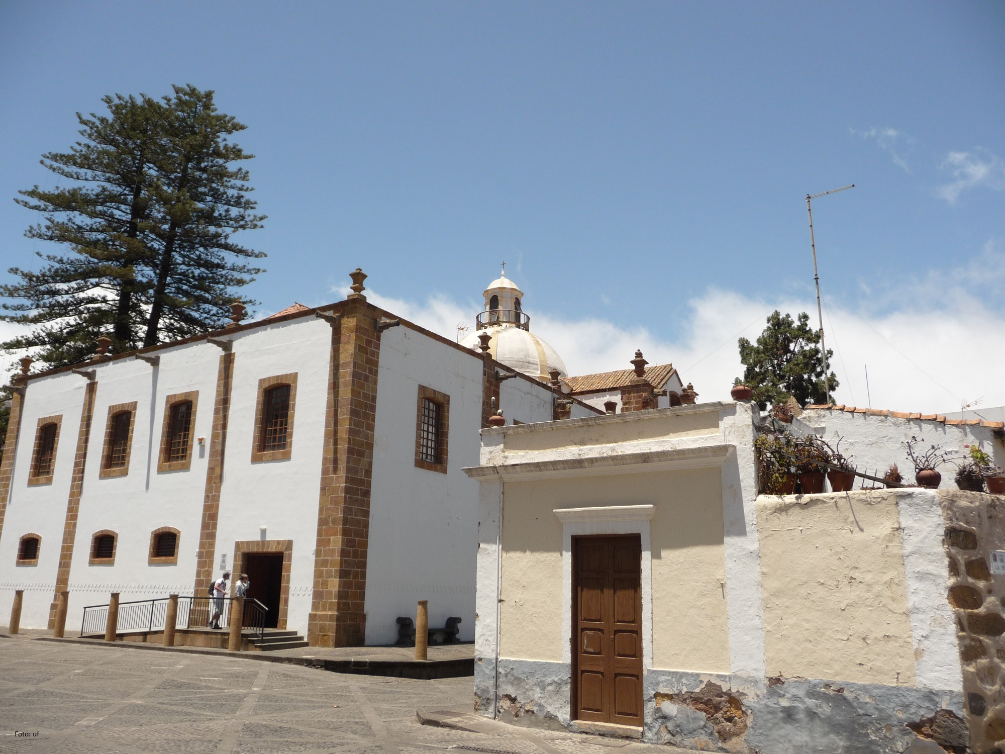 Die Kuppel der Iglesia Nuestra Senora del Pino (mit einem Außenspar)
